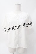 axes femme POETIQUE / フラワーリボン付ビッグ襟ブラウス  生成り Y-25-06-09-058-AX-BL-SZ-ZY