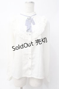 axes femme / ブローチ付きブラウス  生成り Y-25-06-09-063-AX-BL-SZ-ZI