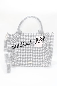 Maison de FLEUR / 2Way千鳥柄フリルトートバッグ  黒 Y-25-06-09-021-LO-BG-SZ-ZY