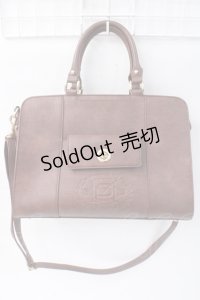 Maison de FLEUR Petite Robe canone / 列車に飛び乗るボストンバッグ  ブラウン Y-25-06-09-025-EL-BG-SZ-ZY