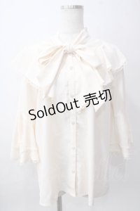 axes femme / タイ付姫袖風フリルブラウス  生成り Y-25-06-12-025-AX-BL-SZ-ZI
