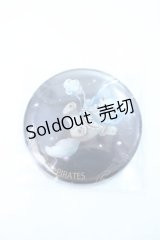 ALICE and the PIRATES / Galaxy Chris 〜輝く星屑と宇宙(そら)の歯車〜柄　船とChris 缶バッジ  黒 Y-25-06-18-013-PA-ZA-SZ-ZY