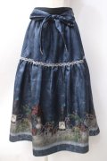 axes femme / ワイン柄スカート  紺 Y-25-06-18-100-AX-SK-SZ-ZY