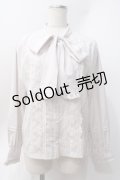 axes femme / 繊細レース×ボウタイブラウス  グレージュ Y-25-06-20-033-AX-BL-SZ-ZY