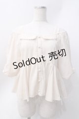 axes femme POETIQUE / 袖レース切り替えオフショルブラウス  生成り Y-25-06-20-034-AX-BL-SZ-ZY