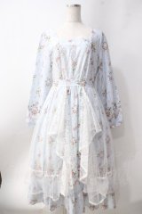 axes femme / ラッフルフリルレース花柄ワンピース  サックス Y-25-06-20-096-AX-OP-SZ-ZI