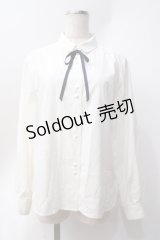 F i.n.t / リボンタイ付きスモールカラーシャツ F オフホワイト×ネイビー Y-25-06-20-013-CA-BL-SZ-ZY