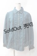 axes femme / 胸元フリルストライプブラウス  グリーン Y-25-06-20-023-AX-BL-SZ-ZY