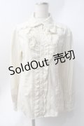 axes femme / 胸元フリルストライプブラウス  生成り Y-25-06-20-024-AX-BL-SZ-ZY