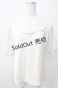 F i.n.t / レースヨーク半袖プルオーバー F オフホワイト Y-25-06-26-007-CA-BL-SZ-ZT0725