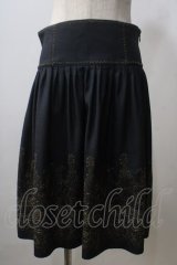 Jane Marple / holy strings embroideryスカート M 紺 Y-25-06-26-146-JM-SK-AS-ZY