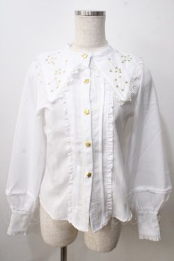 画像1: Royal Fairy Tale / 星座刺繍ブラウス  白 Y-25-06-28-062-LO-BL-SZ-ZY