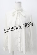 Physical Drop / スタンドカラーハートボタンブラウス  生成 Y-25-06-28-065-LO-BL-SZ-ZY