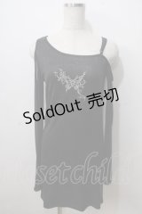 Sixh / 蝶刺繍ラメロングトップス  黒 Y-25-06-28-074-HN-TO-SZ-ZY