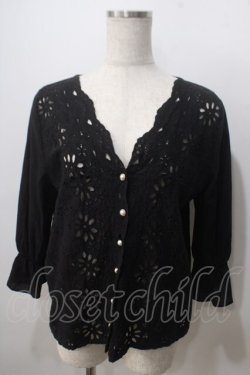 画像1: axes femme / スカラップ刺繍プルブラウス  黒 Y-25-06-28-075-AX-BL-SZ-ZY