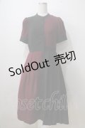axes femme / バイカラープリーツワンピース  赤 Y-25-06-28-144-AX-OP-SZ-ZY
