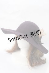 axes femme / ブローチ付きフェルトハット  パープル Y-25-06-28-033-AX-AC-SZ-ZT0711Y