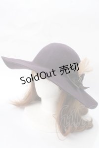 axes femme / ブローチ付きフェルトハット  パープル Y-25-06-28-033-AX-AC-SZ-ZT0711Y
