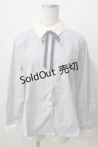 F i.n.t / タイ付きマルチストライプクレリックシャツ F グレー×ネイビー Y-25-07-01-070-CA-BL-SZ-ZY