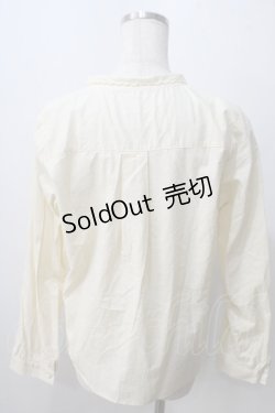 画像2: F i.n.t / ロゴ刺繍スカラップボウタイブラウス F ライトベージュ Y-25-07-01-072-CA-BL-SZ-ZI