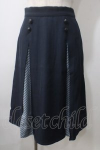 F i.n.t / キャンディーストライプ切替スカート F ネイビー Y-25-07-01-108-CA-SK-SZ-ZY
