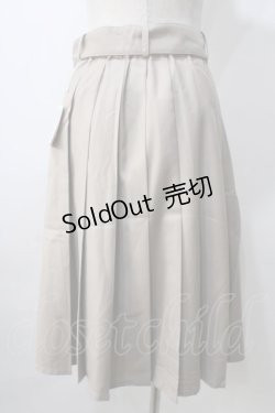 画像2: F i.n.t / 太ベルト付きレトロプリーツスカート F ベージュ Y-25-07-01-114-CA-SK-SZ-ZI
