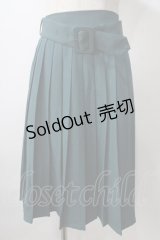 F i.n.t / 太ベルト付きプリーツスカート F グリーン Y-25-07-01-117-CA-SK-SZ-ZY