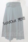 F i.n.t / 太ベルト付きプリーツスカート F グリーン Y-25-07-01-118-CA-SK-SZ-ZY
