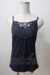 axes femme / バラ×ビジューキャミ  紺 Y-25-07-01-033-AX-TO-SZ-ZY