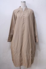 画像1: axes femme / 襟刺繍ロングシャツワンピース M ベージュ Y-25-07-03-068-AX-OP-SZ-ZI (1)