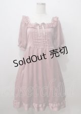 axes femme POETIQUE / メッセージリボンフリルワンピース  ピンク Y-25-07-06-048-AX-OP-SZ-ZY