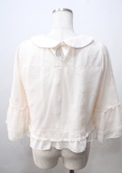 画像2: axes femme POETIQUE / レースレイヤードブラウス  生成り Y-25-07-06-026-AX-BL-SZ-ZY