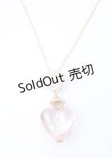 m petit by misako / AMハートネックレス  中桃 Y-25-07-06-004-LO-AC-SZ-ZY