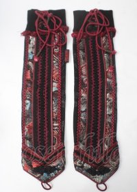 Ozz oneste / チャイナジャガードラインアームカバー  黒×赤 Y-25-07-08-040-OO-ZA-SZ-ZY