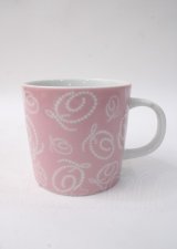 Q-pot. / QQQ(サンキュー)デザインの限定マグカップ/ノベルティー  ピンク Y-25-07-11-099-QP-ZA-SZ-ZT-F001