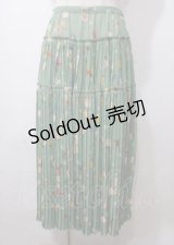 WONDERFUL WORLD / 花柄アコーディオンプリーツシフォンスカート  グリーン Y-25-07-11-138-LO-SK-SZ-ZY