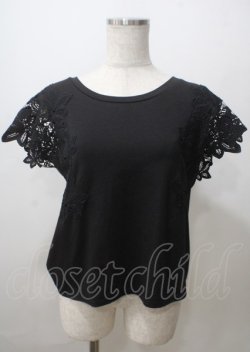 画像1: axes femme / 肩フラワーレースシャツ  黒 Y-25-07-12-050-AX-TO-SZ-ZY