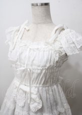 画像3: BABY,THE STARS SHINE BRIGHT / Innocent Ribbon Lace シャーリングジャンパースカート  白 Y-25-07-12-068-BA-OP-SZ-ZY (3)