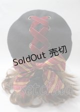 ATELIER PIERROT / ハリー・ポッター リボンブローチ付きレースアップベレー帽  グリフィンドール Y-25-07-12-010-EL-AC-SZ-ZY