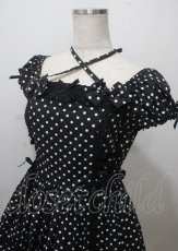 画像3: Angelic Pretty / クロスレースドットワンピース  黒 Y-25-07-12-084-AP-OP-SZ-ZY (3)