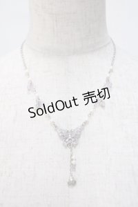 axes femme / バラチャーム付き蝶ネックレス  ラベンダー Y-25-07-14-001-AX-AC-SZ-ZY