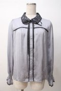 axes femme POETIQUE / 配色レースデザインブラウス M グレイ Y-25-07-14-054-AX-BL-SZ-ZY