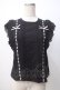 画像1: axes femme POETIQUE / フリルノースリーブブラウス M 黒 Y-25-07-14-064-AX-BL-SZ-ZY (1)