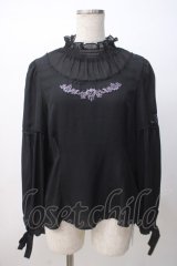 axes femme POETIQUE / ディズニーヴィランズ/ブラウス M 黒 Y-25-07-14-068-AX-BL-SZ-ZY