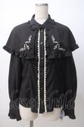 axes femme kawaii / 刺繍入りケープ付き2wayブラウス M 黒 Y-25-07-14-070-AX-BL-SZ-ZY