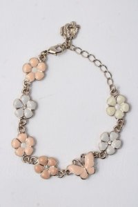 axes femme / お花×蝶ブレスレット  淡ピンク Y-25-07-14-010-AX-AC-SZ-ZY