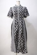 axes femme / チェック切替パッチワークワンピース F 黒 Y-25-07-14-102-AX-OP-SZ-ZY