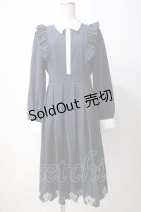 axes femme / スカラップ刺繍バイカラーワンピース F 紺 Y-25-07-14-107-AX-OP-SZ-ZI