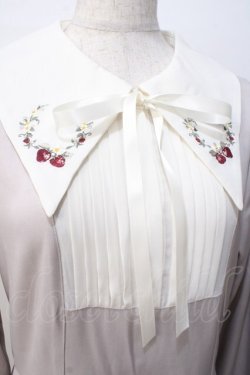 画像5: axes femme / ストロベリー刺繍ワンピース F クリーム Y-25-07-14-108-AX-OP-SZ-ZY