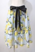 axes femme kawaii / ストライプレモン柄スカート M サックス Y-25-07-14-124-AX-SK-SZ-ZY